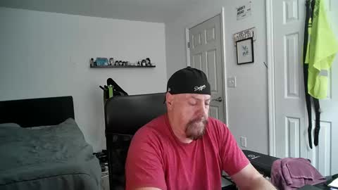 Snapshot of flaguy3233 chatting on January 13, 6:06 am Florida guy online show from January 13, 6:06 am