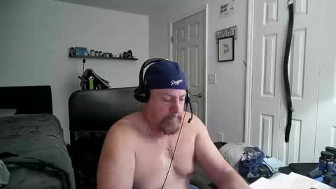 Snapshot of flaguy3233 chatting on February 8, 5:51 am Florida guy online show from February 8, 5:51 am
