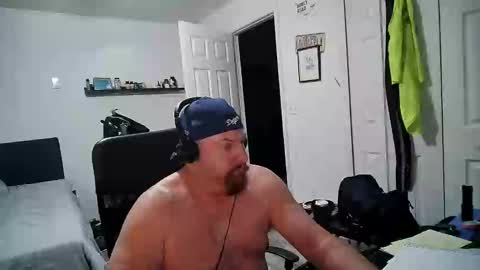Snapshot of flaguy3233 chatting on January 6, 11:09 pm Florida guy online show from January 6, 11:09 pm