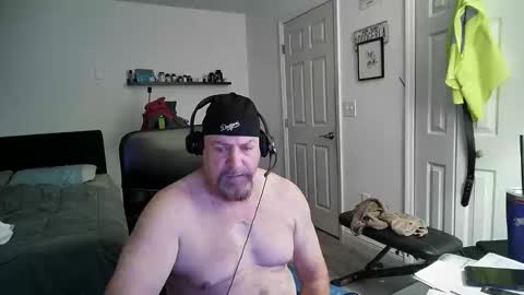 Snapshot of flaguy3233 chatting on February 10, 9:25 pm Florida guy online show from February 10, 9:25 pm