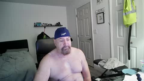 Snapshot of flaguy3233 chatting on February 24, 6:47 pm Florida guy online show from February 24, 6:47 pm
