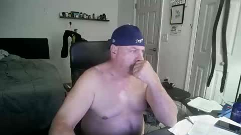 Snapshot of flaguy3233 chatting on October 6, 7:07 pm Florida guy online show from October 6, 7:07 pm