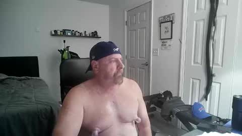 Snapshot of flaguy3233 chatting on October 12, 4:28 am Florida guy online show from October 12, 4:28 am