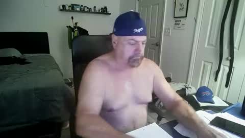 Snapshot of flaguy3233 chatting on October 4, 4:45 pm Florida guy online show from October 4, 4:45 pm