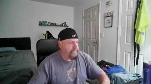 Snapshot of flaguy3233 chatting on January 17, 11:44 pm Florida guy online show from January 17, 11:44 pm