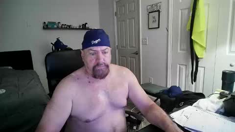 Snapshot of flaguy3233 chatting on December 13, 5:21 pm Florida guy online show from December 13, 5:21 pm