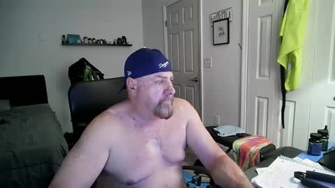 Snapshot of flaguy3233 chatting on February 18, 7:00 pm Florida guy online show from February 18, 7:00 pm
