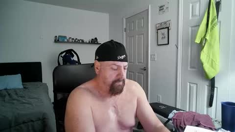 Snapshot of flaguy3233 chatting on February 27, 7:55 am Florida guy online show from February 27, 7:55 am