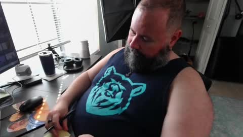 Snapshot of floridabearlive chatting on October 4, 8:13 pm FloridaBearLive online show from October 4, 8:13 pm
