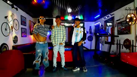 flyckers online show from May 31, 12:27 pm