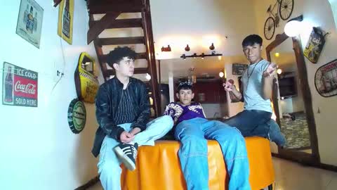 flyckers online show from November 1, 8:13 pm