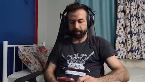 Snapshot of flydirty chatting on October 8, 10:08 am FlyDirty online show from October 8, 10:08 am