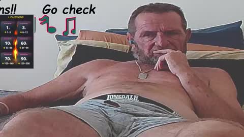 Snapshot of forexxxx_man chatting on October 5, 10:30 am doc online show from October 5, 10:30 am