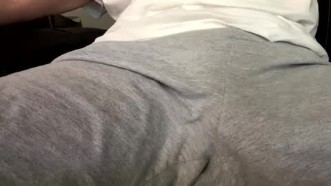 MikeCheckedLooper online show from April 19, 3:06 am