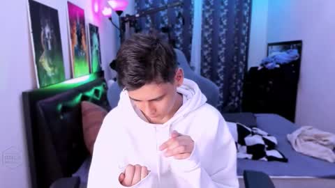 Foxicfu online show from September 28, 2:26 pm