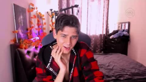 Foxicfu online show from November 8, 3:54 am