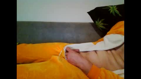 foxikxx69 online show from May 26, 9:44 pm