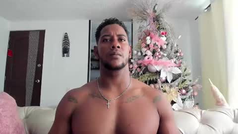 IM FRAIDER online show from December 10, 4:27 pm