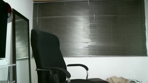 Snapshot of franccesco_699 chatting on February 28, 2:31 am franccesco_699 online show from February 28, 2:31 am