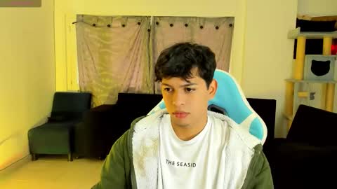 Snapshot of franco_rizzo01 chatting on October 12, 8:25 pm frank online show from October 12, 8:25 pm