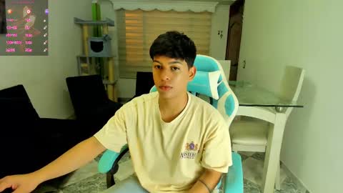 Snapshot of franco_rizzo01 chatting on September 19, 5:08 am frank online show from September 19, 5:08 am