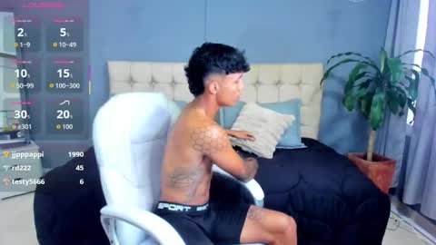 Snapshot of frank98_ chatting on October 10, 6:56 pm frank98_ online show from October 10, 6:56 pm