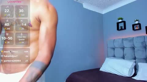 Snapshot of frank98_ chatting on September 29, 8:27 pm frank98_ online show from September 29, 8:27 pm