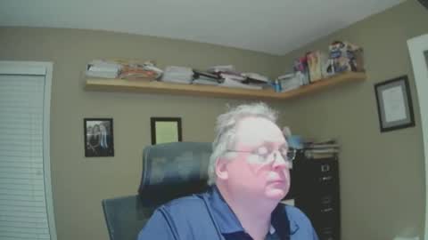 Snapshot of frankie6207 chatting on January 9, 6:59 am frankie6207 online show from January 9, 6:59 am