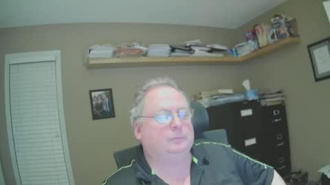 Snapshot of frankie6207 chatting on January 3, 8:43 am frankie6207 online show from January 3, 8:43 am