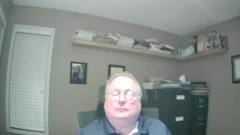 Snapshot of frankie6207 chatting on October 20, 7:12 am frankie6207 online show from October 20, 7:12 am