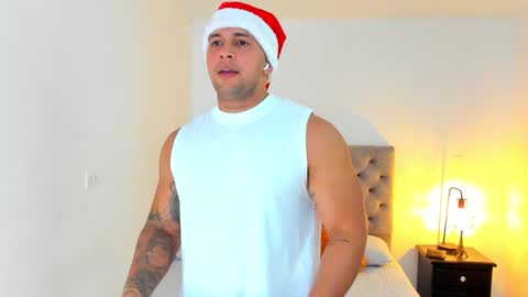 Snapshot of frankmyles01 chatting on December 7, 6:37 pm frank online show from December 7, 6:37 pm