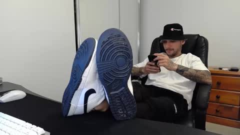 Fraser online show from February 24, 12:59 pm