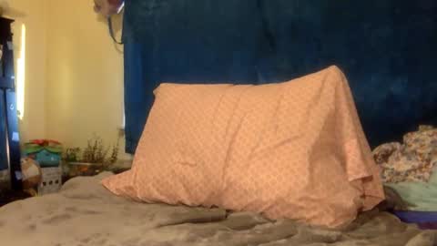 Squirrel twink online show from April 19, 11:09 am