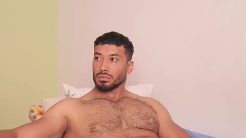 Snapshot of freddsexxx chatting on October 9, 1:21 am FredSeXXX online show from October 9, 1:21 am
