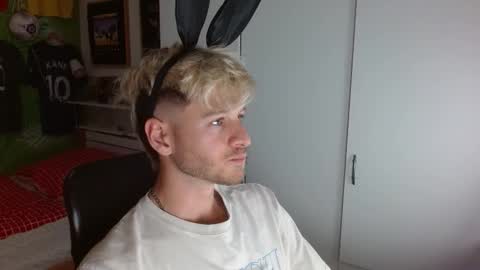 Frederick Perin online show from October 31, 2:09 pm