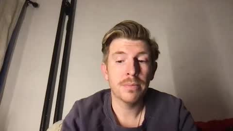 Freddy Foot Balls online show from February 2, 1:04 am