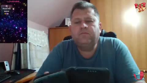 freeboy80180 online show from December 22, 7:44 pm