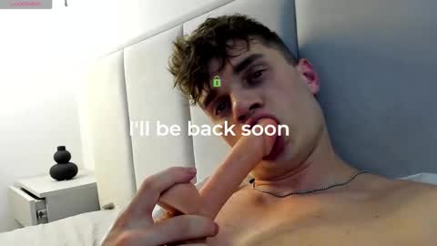 Alex or Andrzej online show from November 6, 6:44 pm