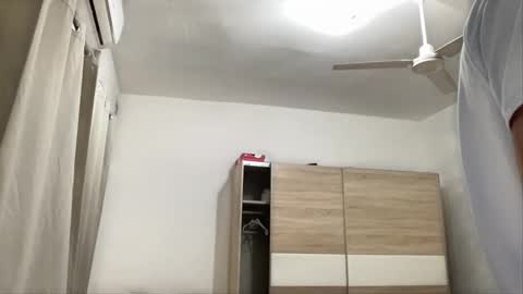 freshman  imonyou98 online show from November 11, 4:34 pm