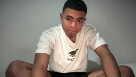 Snapshot of freyva_ chatting on February 6, 11:58 pm freyva_ online show from February 6, 11:58 pm