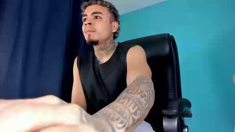 Snapshot of freyva_ chatting on September 13, 11:50 pm freyva_ online show from September 13, 11:50 pm