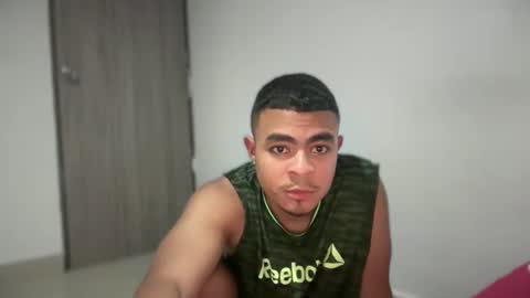 Snapshot of freyva_ chatting on January 27, 1:37 am freyva_ online show from January 27, 1:37 am