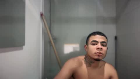 Snapshot of freyva_ chatting on March 10, 12:17 pm freyva_ online show from March 10, 12:17 pm