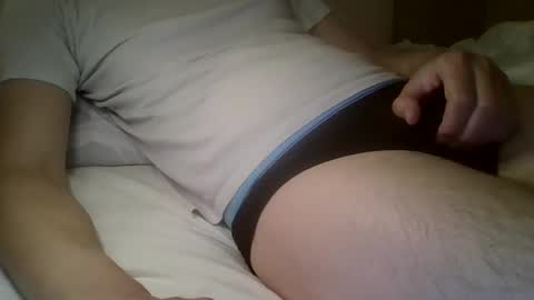 friendly_frank_18 online show from May 20, 11:22 pm