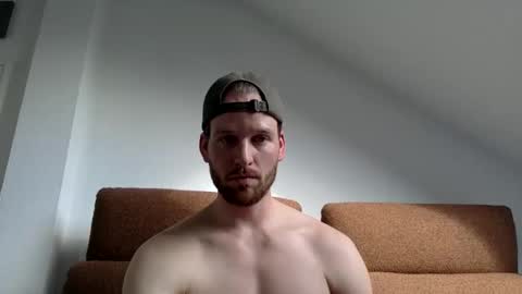 frozenyoga online show from March 27, 3:02 pm