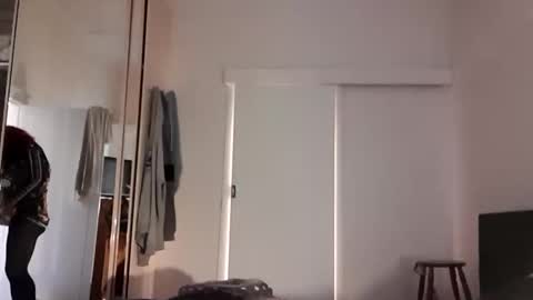 Pizzaz online show from December 10, 7:16 am