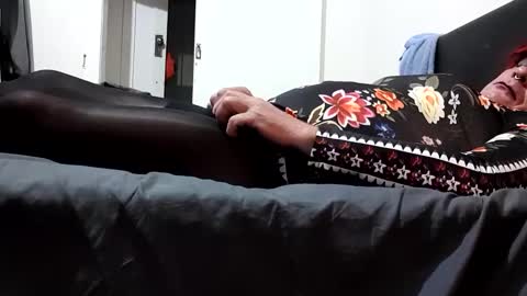 Pizzaz online show from December 7, 1:18 pm