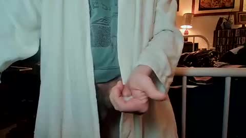 Snapshot of fullsvc chatting on February 20, 3:52 pm fullsvc online show from February 20, 3:52 pm