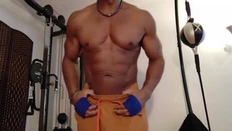 Snapshot of funny_bone chatting on March 4, 6:50 pm Funny Bone online show from March 4, 6:50 pm