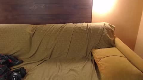 Ian online show from February 9, 10:14 pm